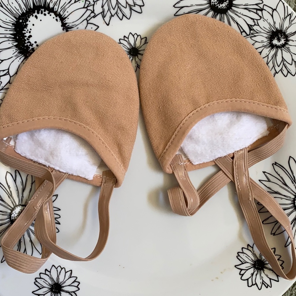 dance shoes